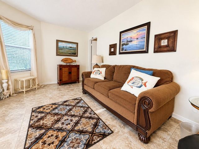 129 Selkirk Drive, Bay City, TX 77414