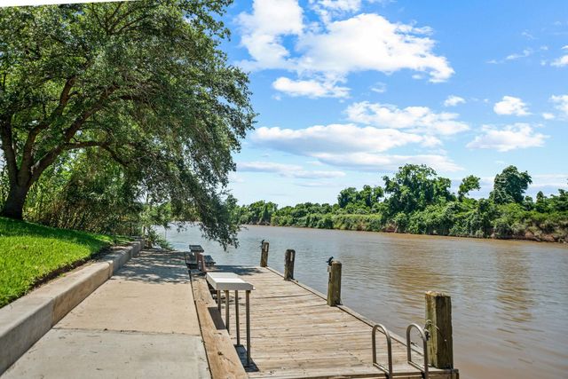 129 Selkirk Drive, Bay City, TX 77414