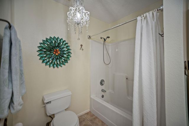 129 Selkirk Drive, Bay City, TX 77414