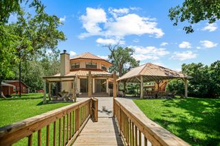 129 Selkirk Drive, Bay City, TX 77414