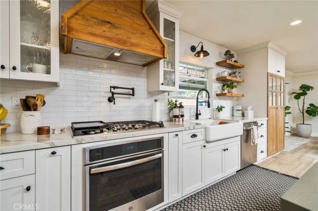 1025 Kent Drive, Claremont, CA 91711