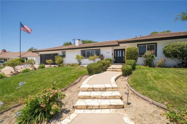 1025 Kent Drive, Claremont, CA 91711
