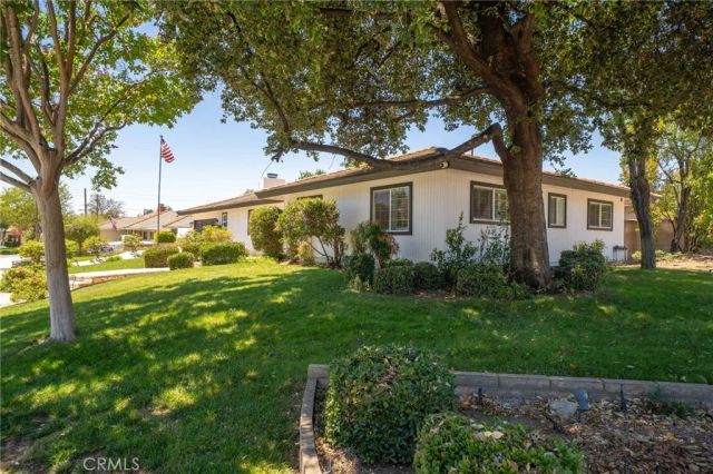 1025 Kent Drive, Claremont, CA 91711