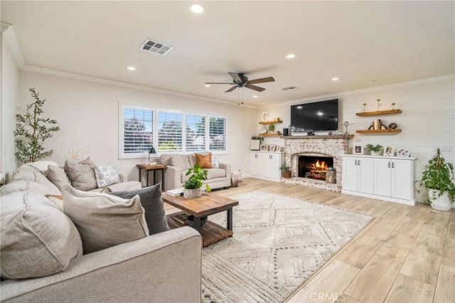 1025 Kent Drive, Claremont, CA 91711