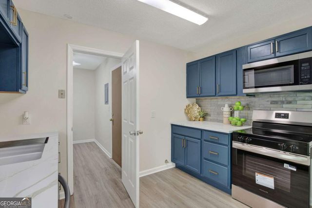 325 Forrest Avenue, Savannah, GA 31404