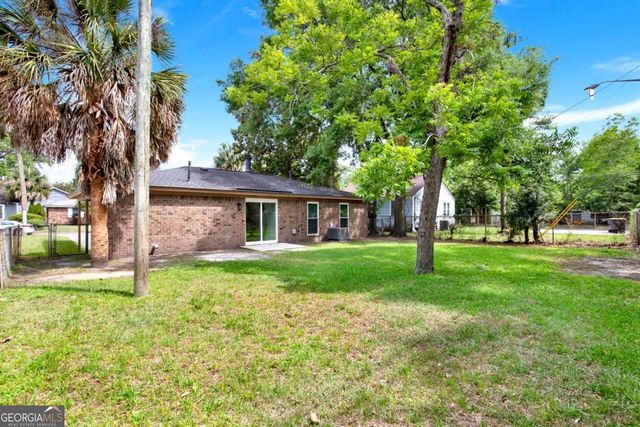 325 Forrest Avenue, Savannah, GA 31404