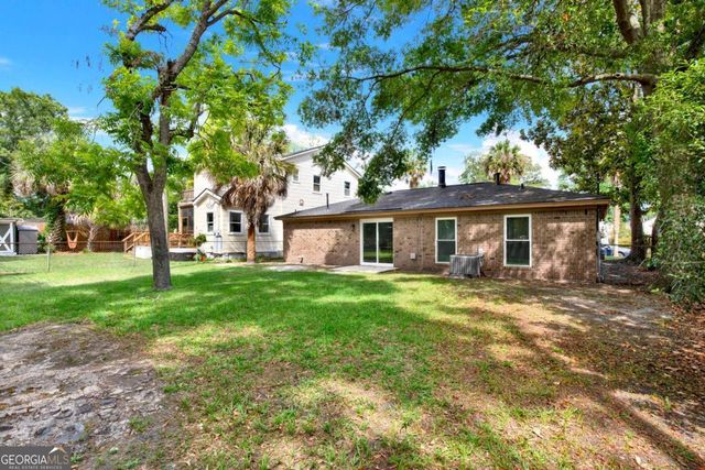 325 Forrest Avenue, Savannah, GA 31404