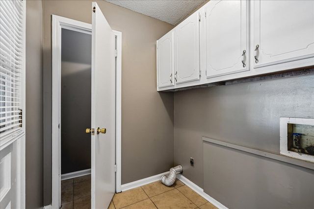 4379 HUNT CLIFF TRCE, Memphis, TN 38128