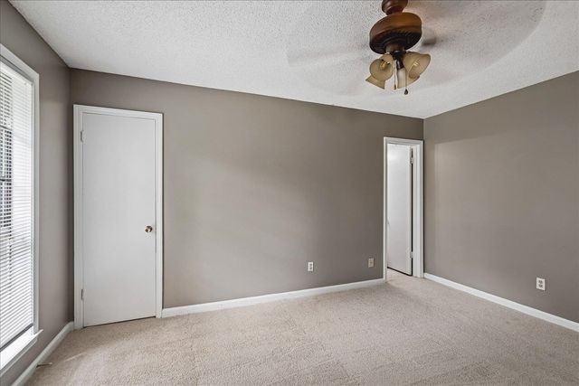 4379 HUNT CLIFF TRCE, Memphis, TN 38128