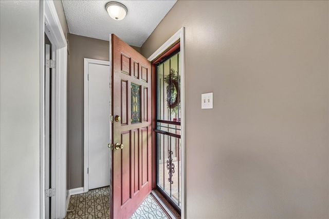 4379 HUNT CLIFF TRCE, Memphis, TN 38128