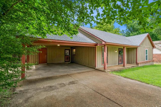 4379 HUNT CLIFF TRCE, Memphis, TN 38128