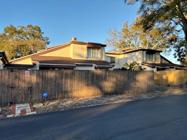 1881 N HERCULES AVENUE 1403, Clearwater, FL 33765