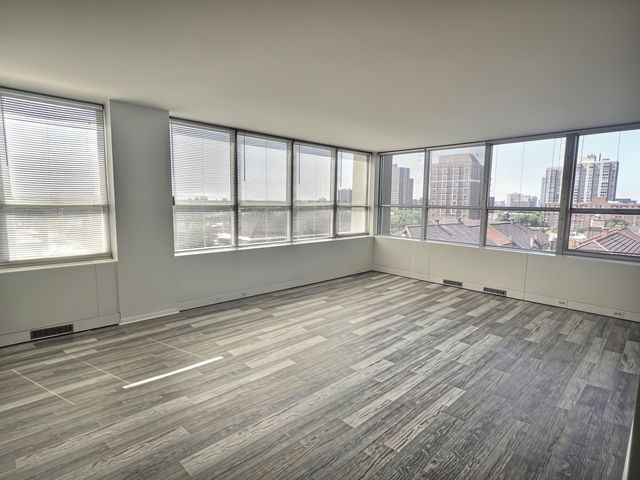 655 W Irving Park Road 716, Chicago, IL 60613