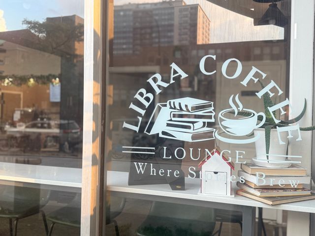 655 W Irving Park Road 716, Chicago, IL 60613