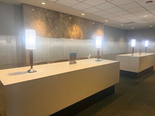 655 W Irving Park Road 716, Chicago, IL 60613