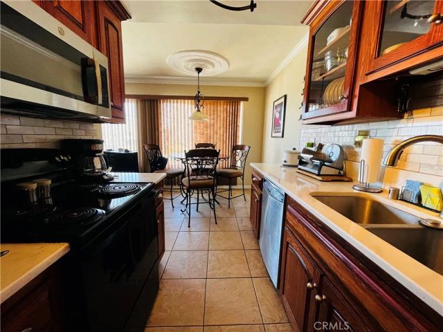 230 Linden Avenue 504, Long Beach, CA 90802