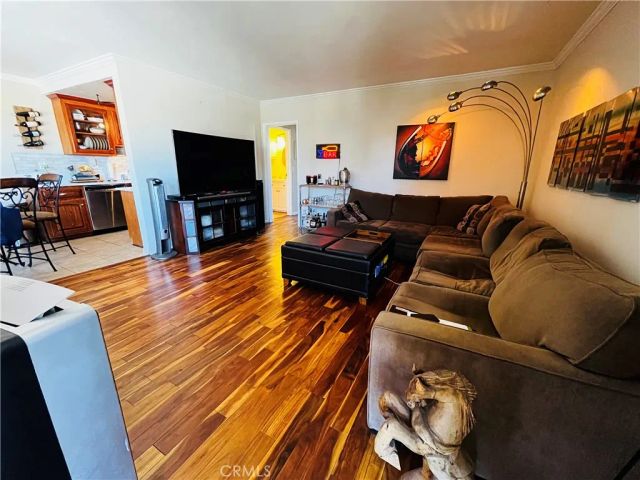 230 Linden Avenue 504, Long Beach, CA 90802