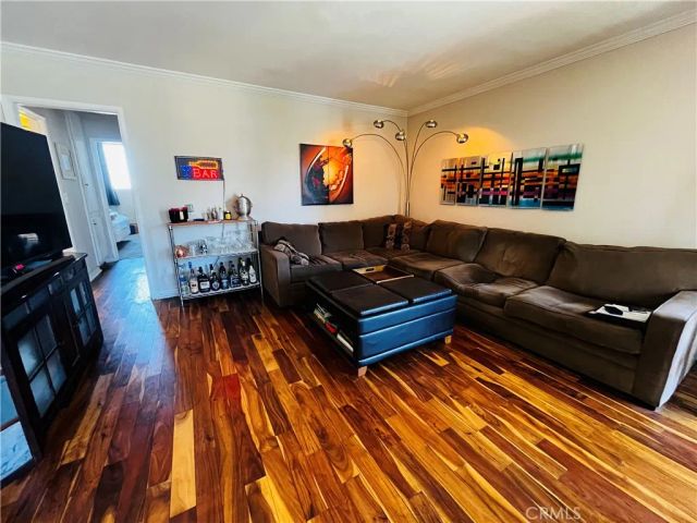230 Linden Avenue 504, Long Beach, CA 90802