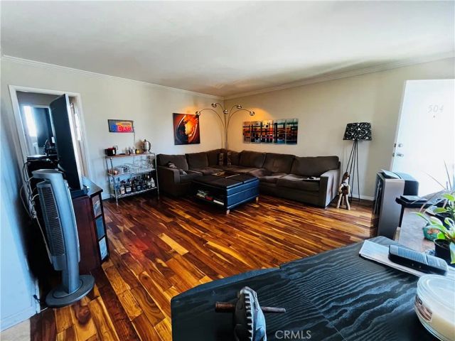 230 Linden Avenue 504, Long Beach, CA 90802
