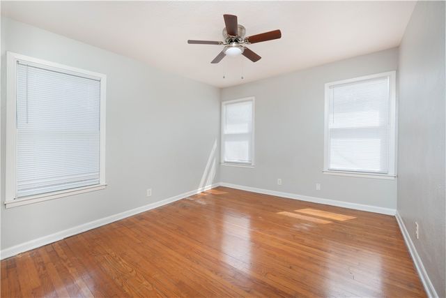 909 Rosedale Dr, Corpus Christi, TX 78411