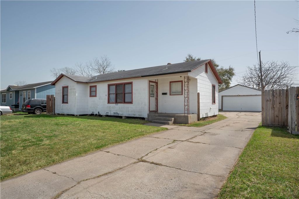 909 Rosedale Dr, Corpus Christi, TX 78411