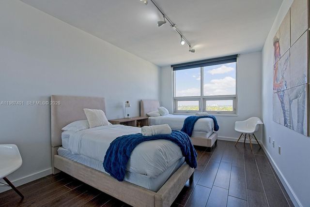 3250 NE 1st Ave 1006, Miami, FL 33137