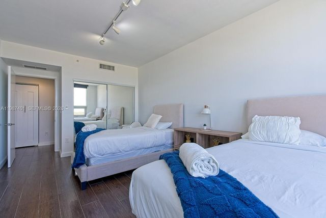 3250 NE 1st Ave 1006, Miami, FL 33137