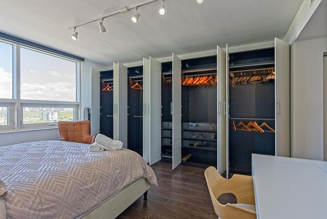 3250 NE 1st Ave 1006, Miami, FL 33137