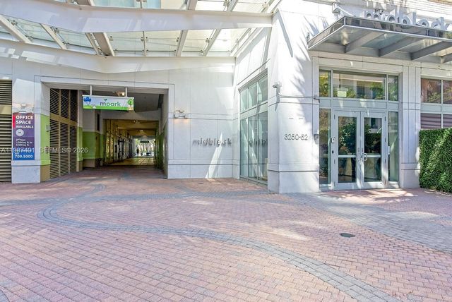 3250 NE 1st Ave 1006, Miami, FL 33137