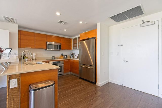 3250 NE 1st Ave 1006, Miami, FL 33137