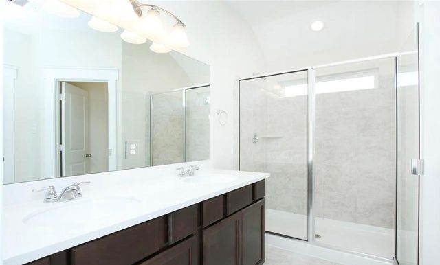 204 Laura Leigh Lane, Angleton, TX 77515