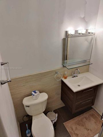 1279 NE 180th Street 1, North Miami Beach, FL 33162