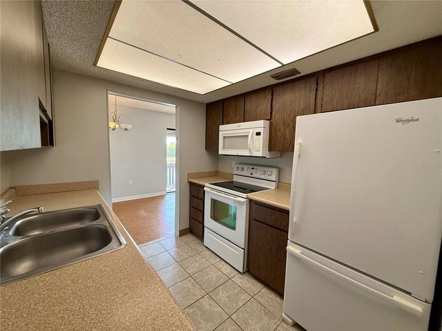 706 115TH AVENUE N 2406, St Petersburg, FL 33716