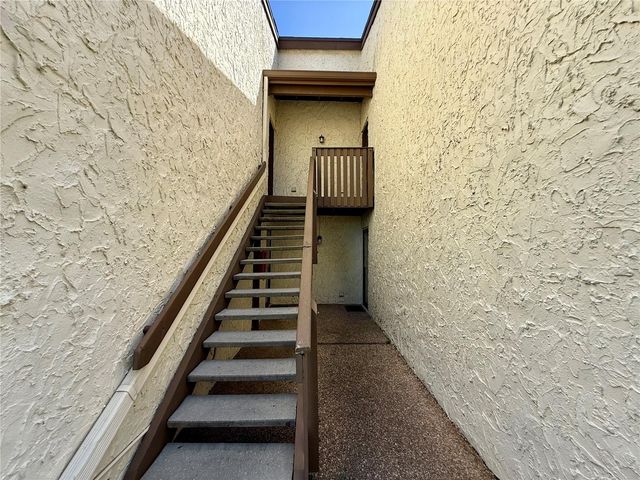 706 115TH AVENUE N 2406, St Petersburg, FL 33716