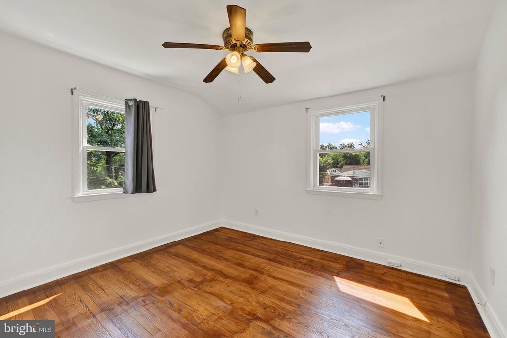 Image 17 of property listing at 3655 FOREST GARDEN AVE, Baltimore, MD 21207