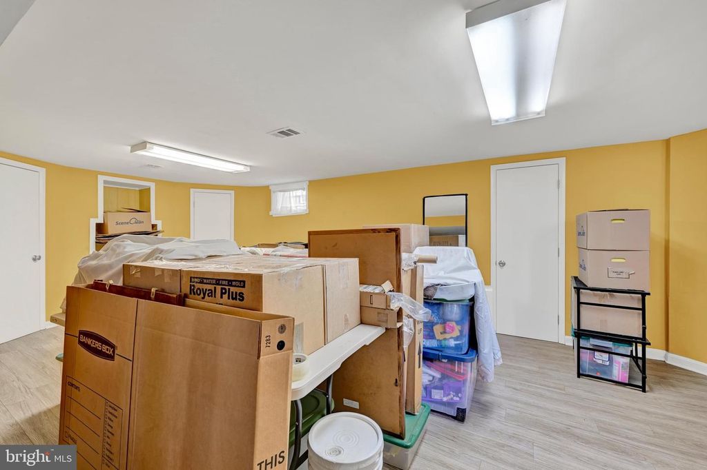 Image 19 of property listing at 3655 FOREST GARDEN AVE, Baltimore, MD 21207
