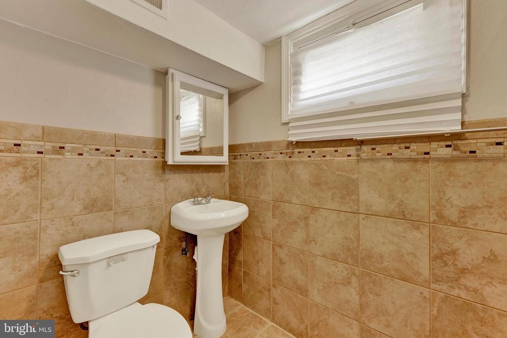 Image 22 of property listing at 3655 FOREST GARDEN AVE, Baltimore, MD 21207