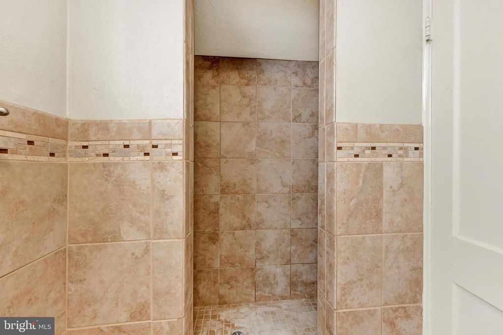 Image 23 of property listing at 3655 FOREST GARDEN AVE, Baltimore, MD 21207