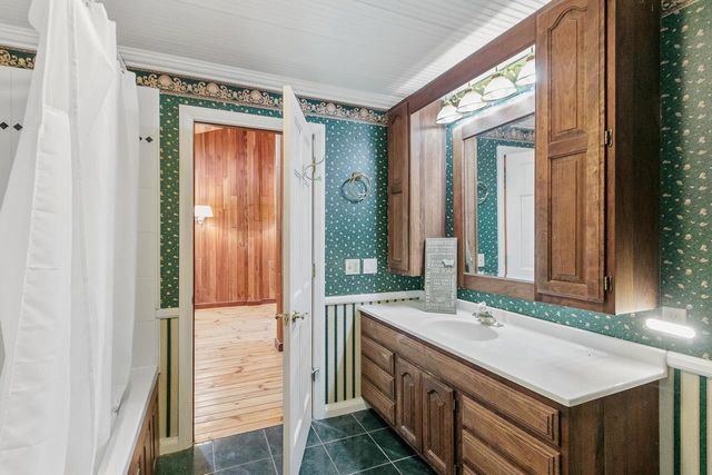 W2470 County Road B, Montello, WI 53949