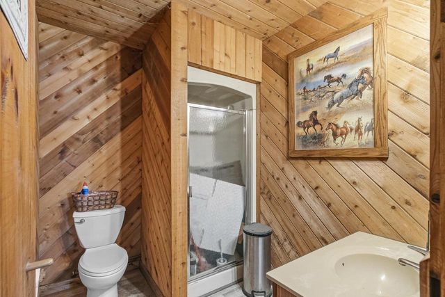 W2470 County Road B, Montello, WI 53949