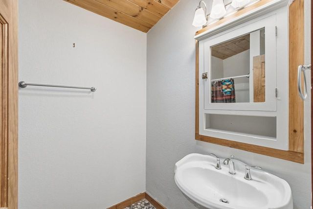 W2470 County Road B, Montello, WI 53949