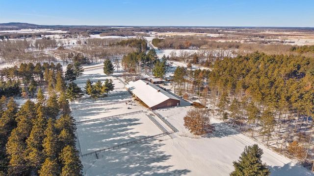 W2470 County Road B, Montello, WI 53949