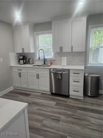 3898 Salisbury Road, South Euclid, OH 44121