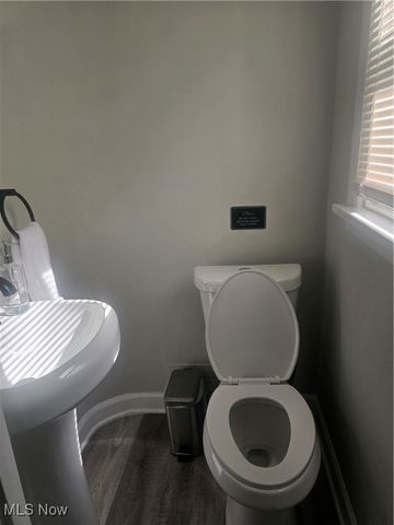 3898 Salisbury Road, South Euclid, OH 44121