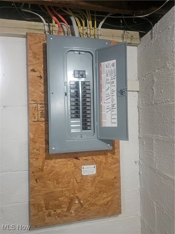 3898 Salisbury Road, South Euclid, OH 44121