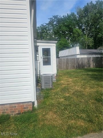 3898 Salisbury Road, South Euclid, OH 44121