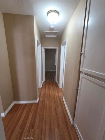 863 N 9th Avenue, Upland, CA 91786