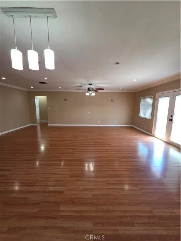 863 N 9th Avenue, Upland, CA 91786