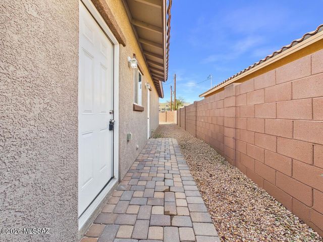 31 E Elm Street, Tucson, AZ 85705