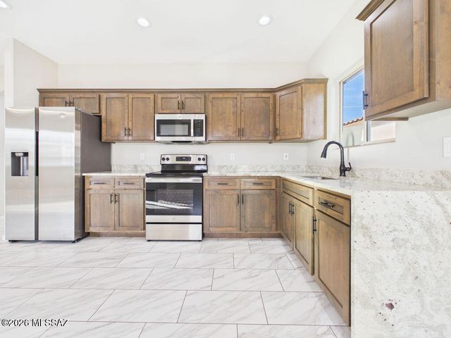 31 E Elm Street, Tucson, AZ 85705